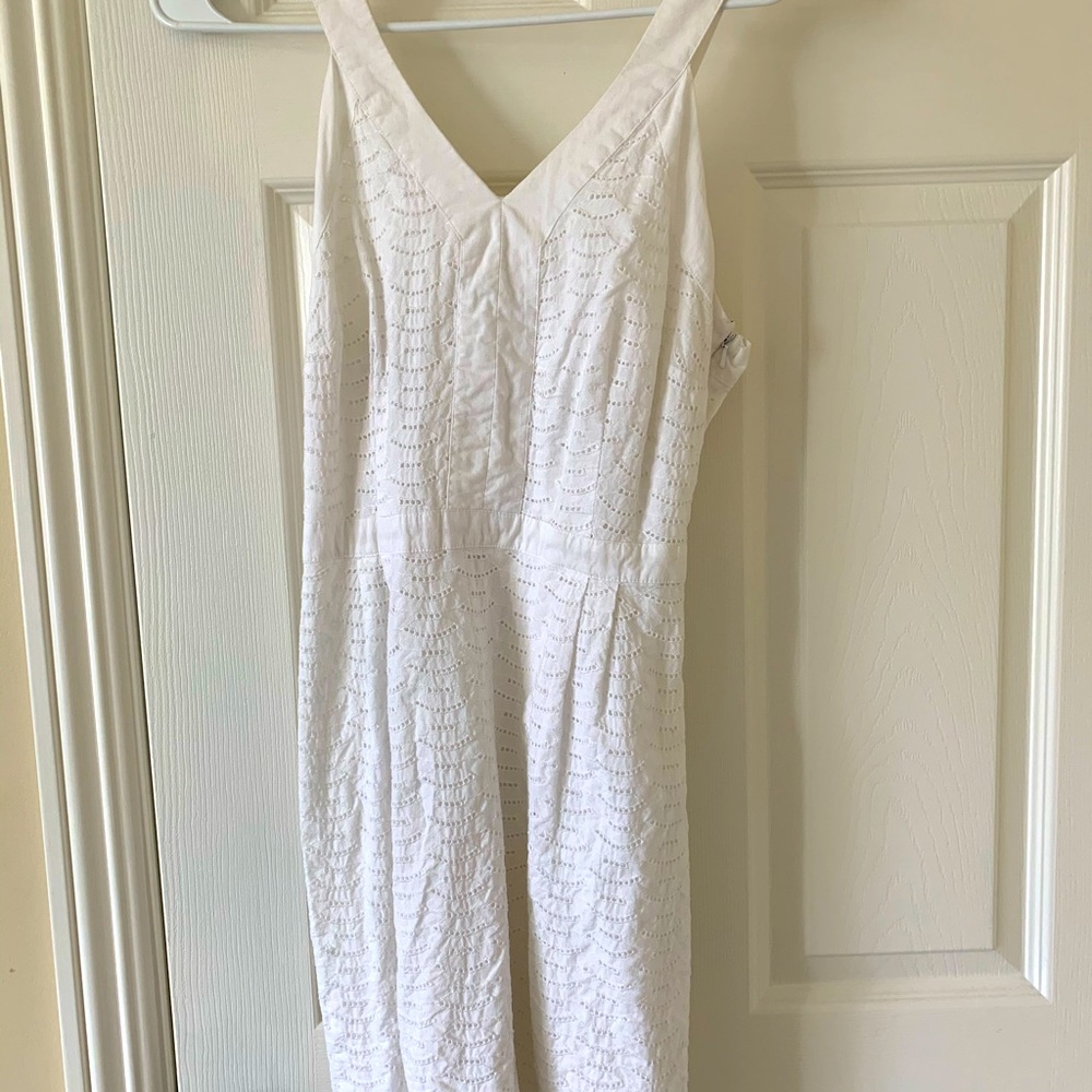 White heart neck dress